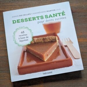 Desserts Santé Cookbook - Green & White Cover